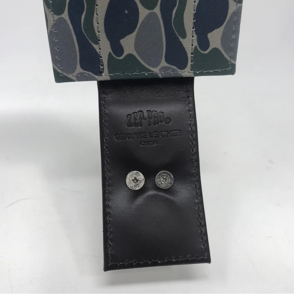 Zep Pro Mallard Magnetic Front Pocket Old School Camo Leather Wallet, OS - Green